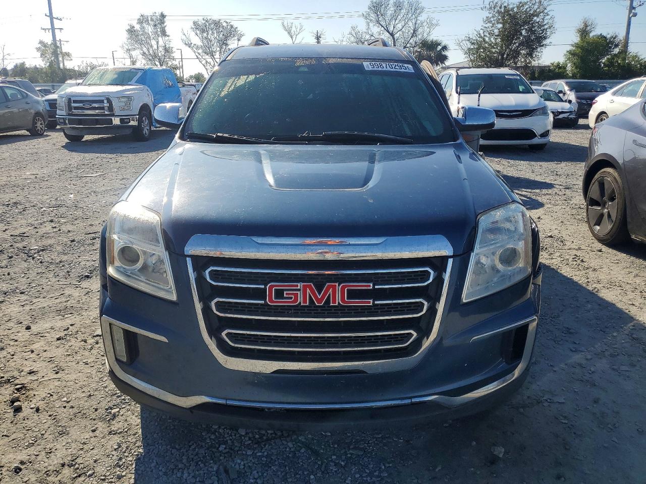 2017 GMC TERRAIN SLT photo 9