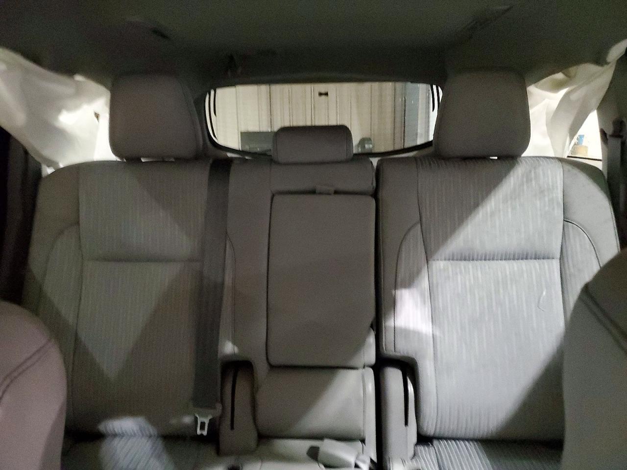 2018 TOYOTA HIGHLANDER LE photo 10