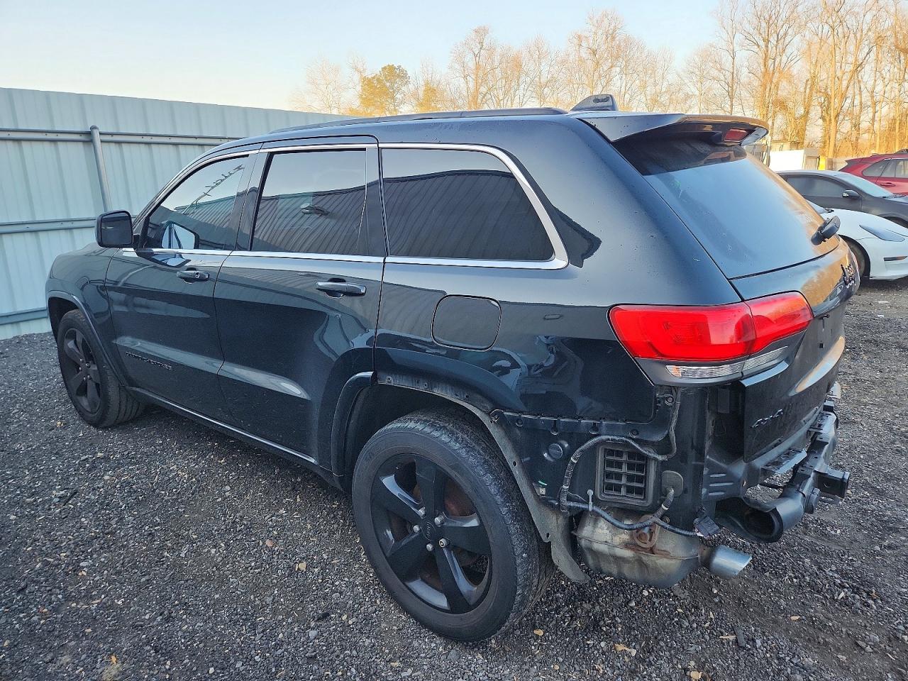 2015 JEEP GRAND CHEROKEE LAREDO photo 3