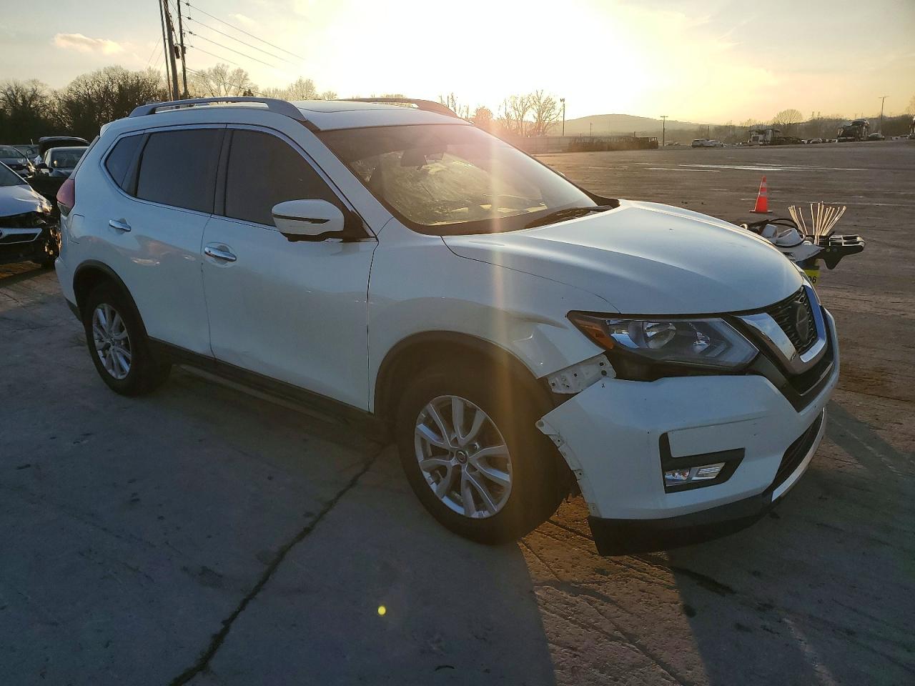 2018 NISSAN ROGUE S photo 4