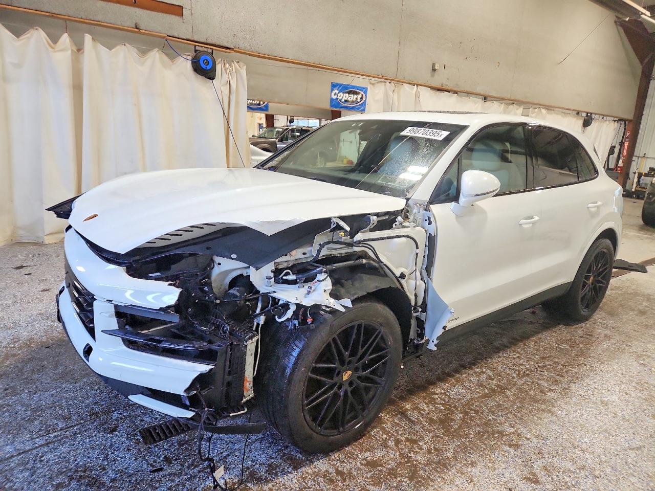 2024 PORSCHE CAYENNE