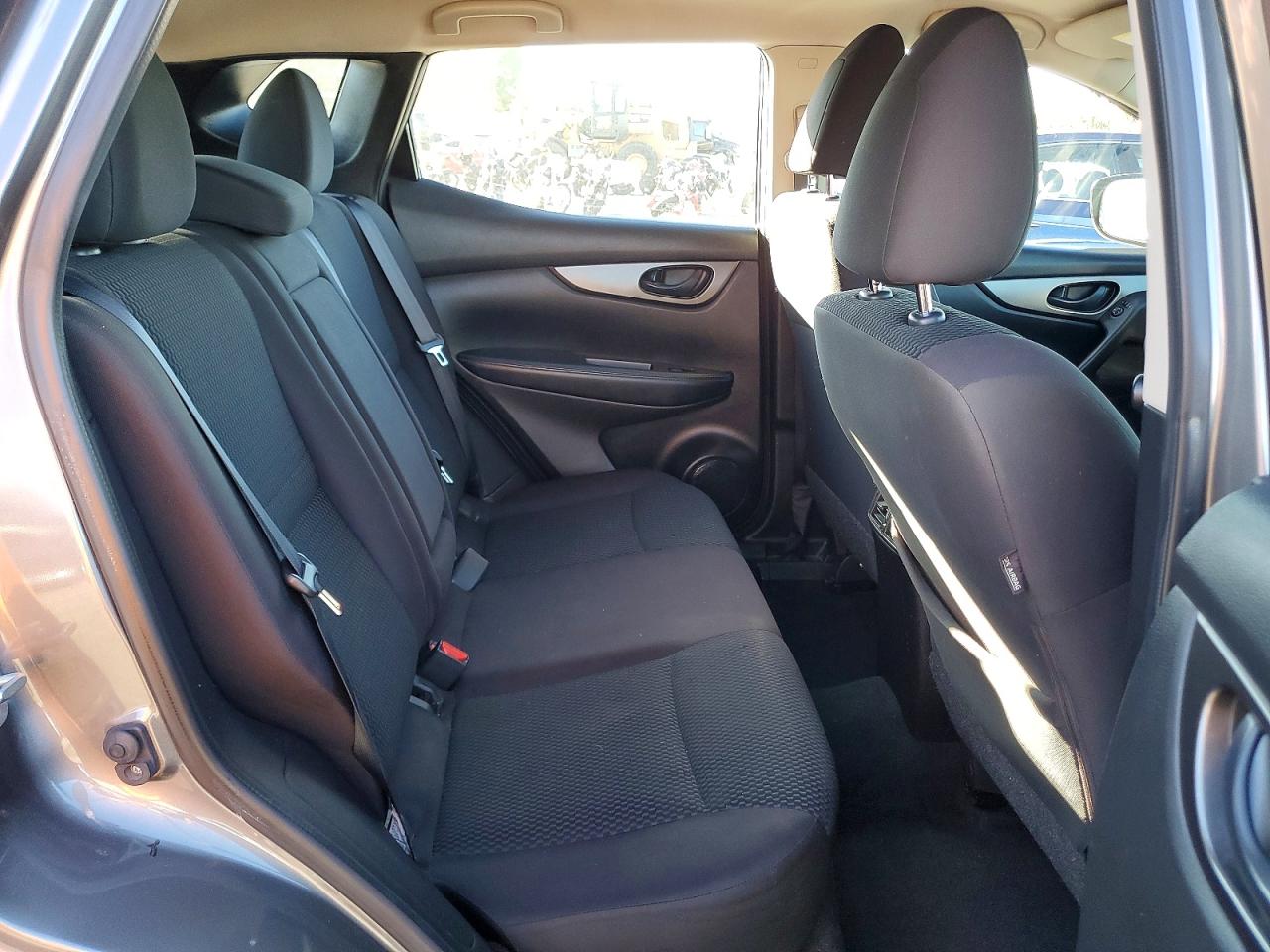 2019 NISSAN ROGUE SPORT S photo 31