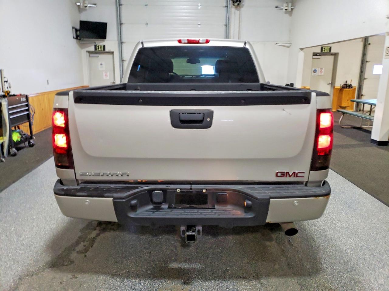 2007 GMC NEW SIERRA DENALI photo 6