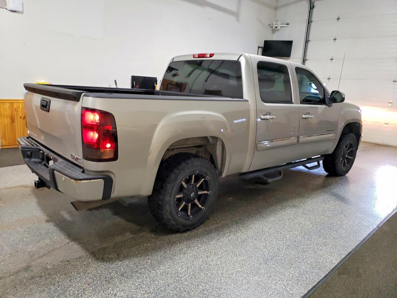 2007 GMC NEW SIERRA DENALI photo 3