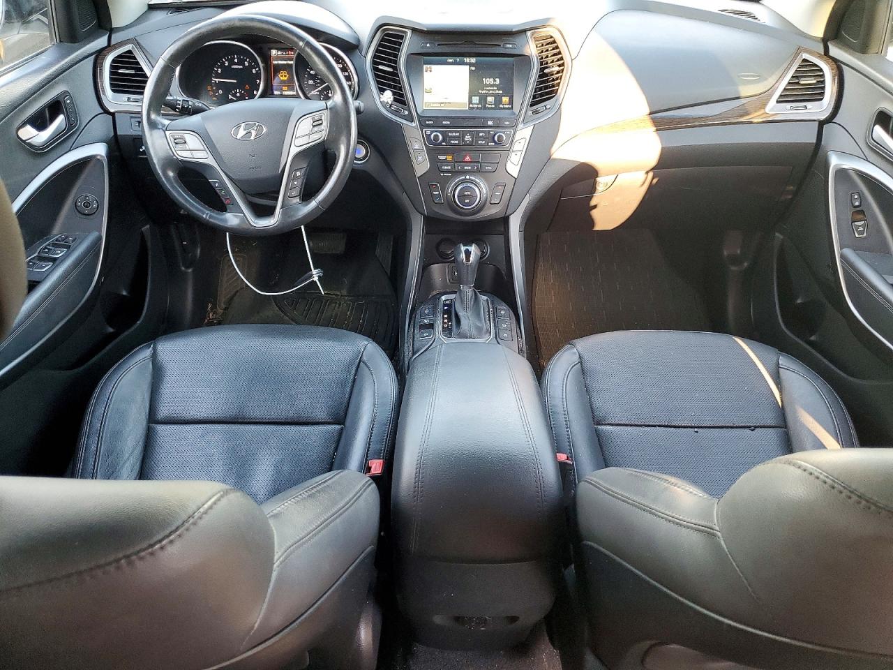 2017 HYUNDAI SANTA FE SPORT photo 8
