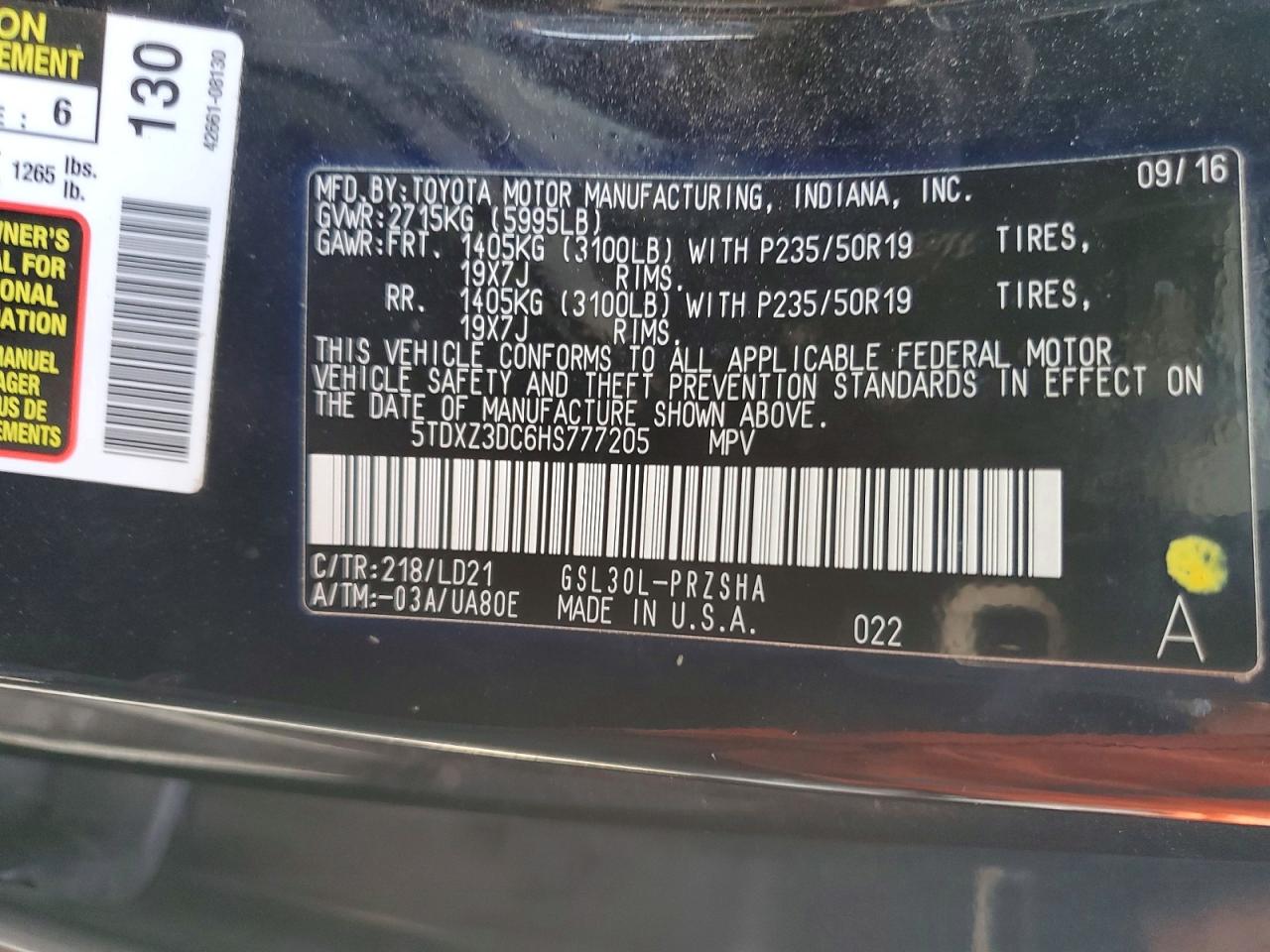 2017 TOYOTA SIENNA SE photo 13