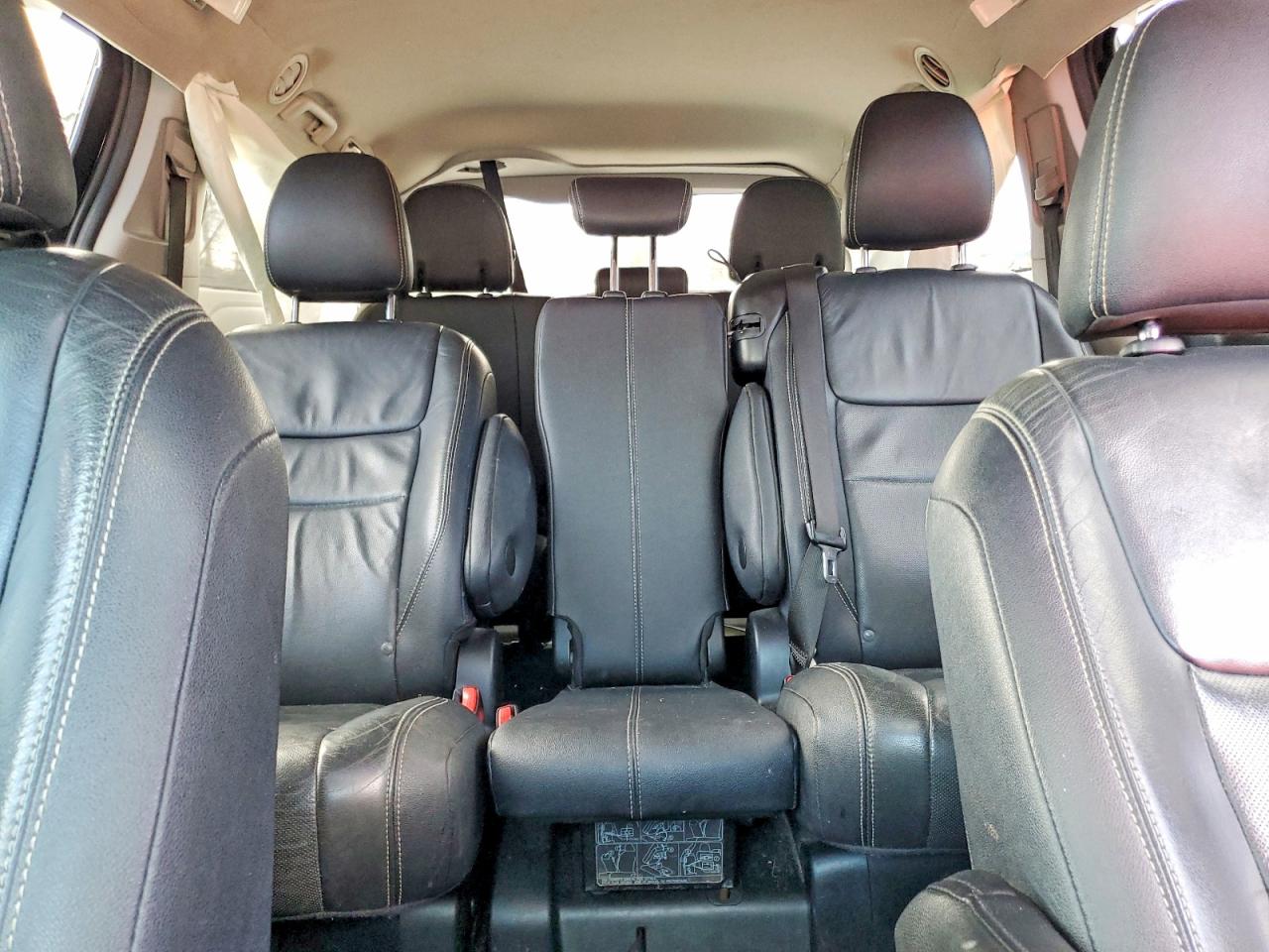 2017 TOYOTA SIENNA SE photo 10