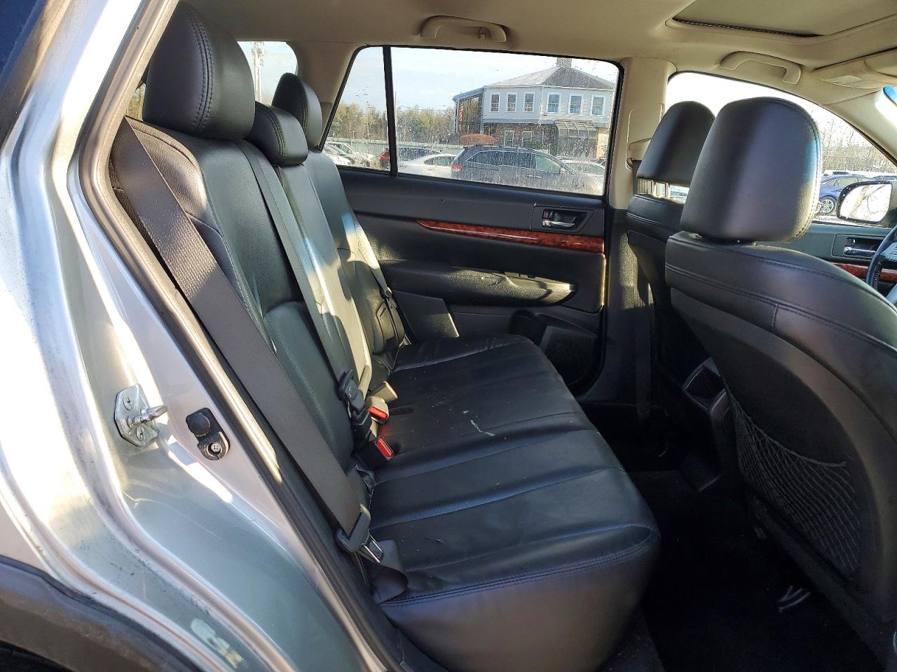2011 SUBARU OUTBACK 2.5I LIMITED photo 11