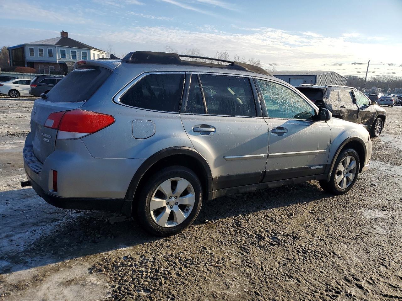 2011 SUBARU OUTBACK 2.5I LIMITED photo 3