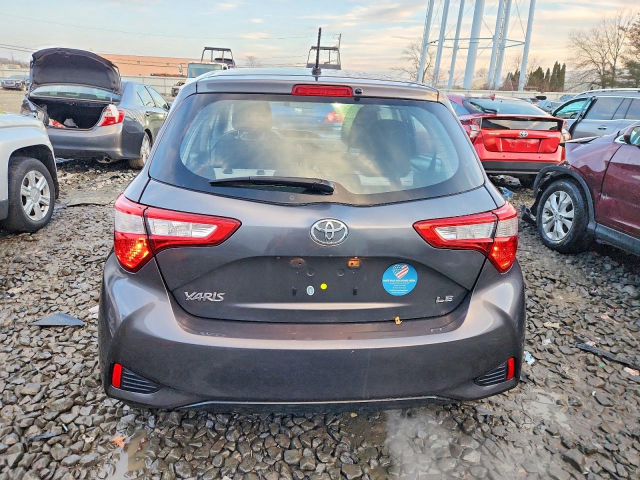 2018 TOYOTA YARIS L photo 11