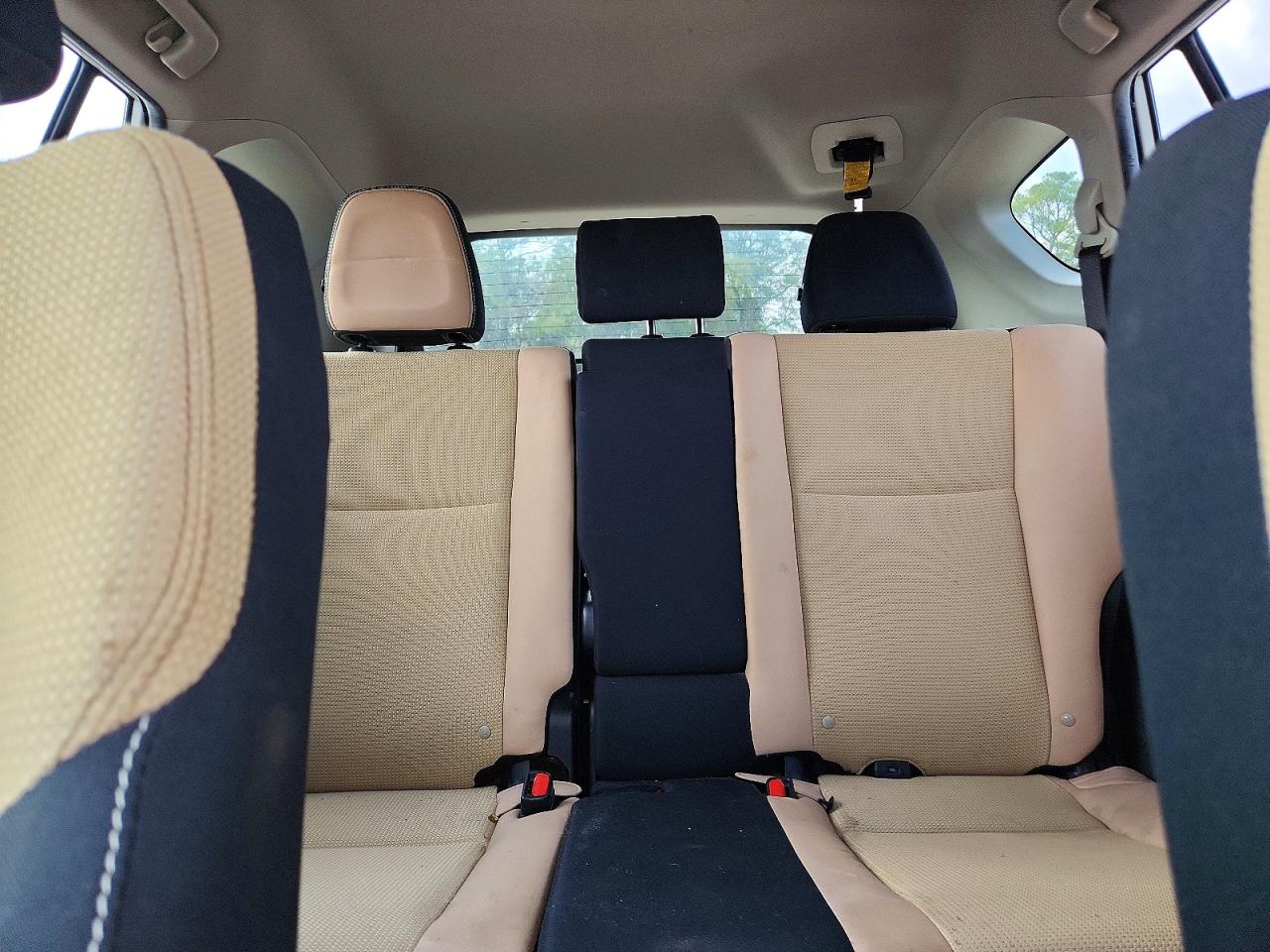 2016 TOYOTA RAV4 XLE photo 10
