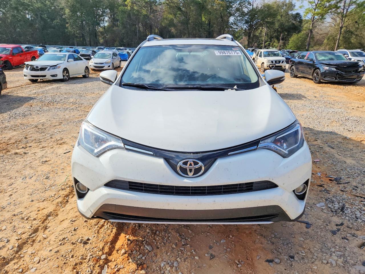 2016 TOYOTA RAV4 XLE photo 5