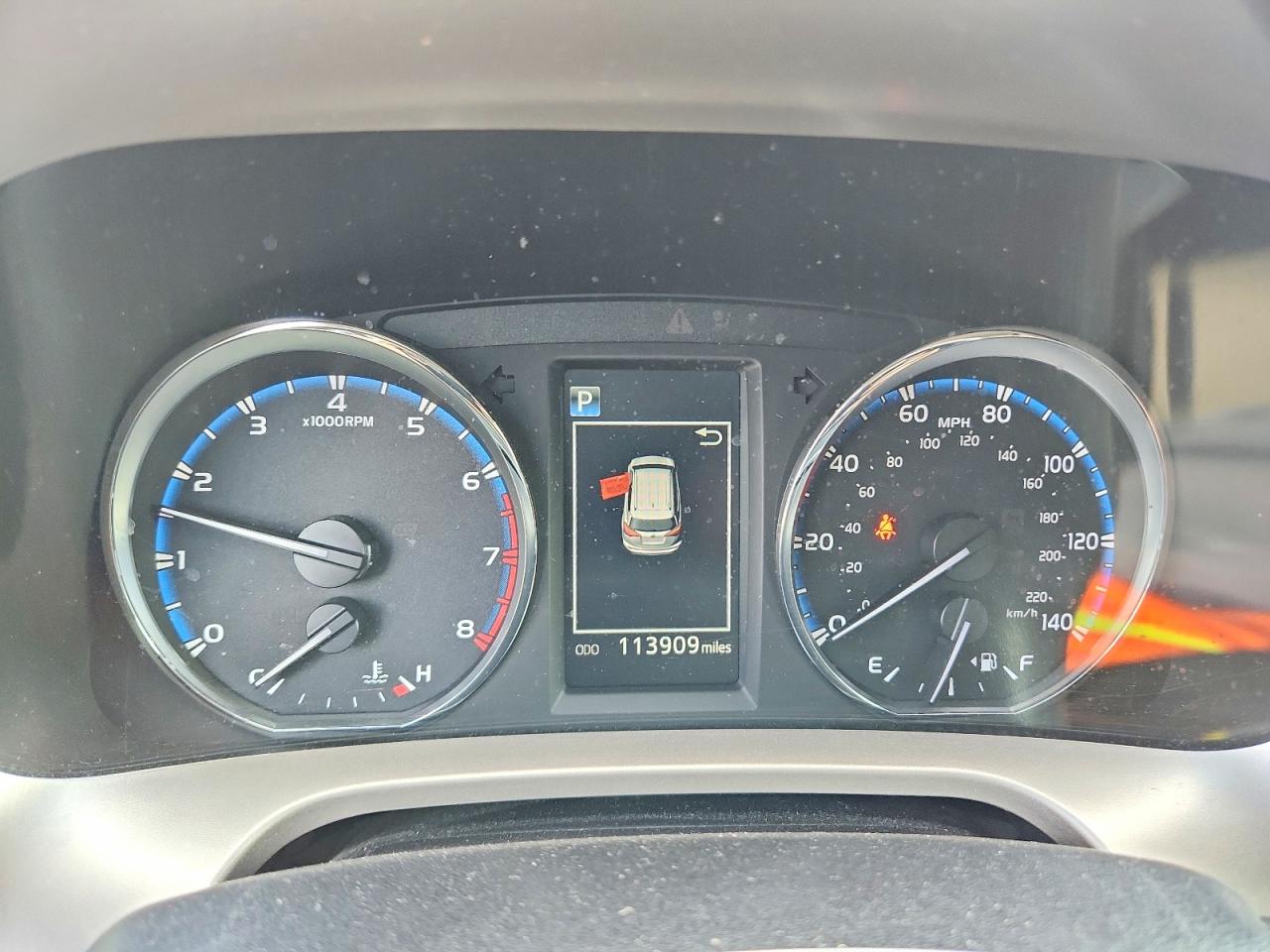 2016 TOYOTA RAV4 XLE photo 9