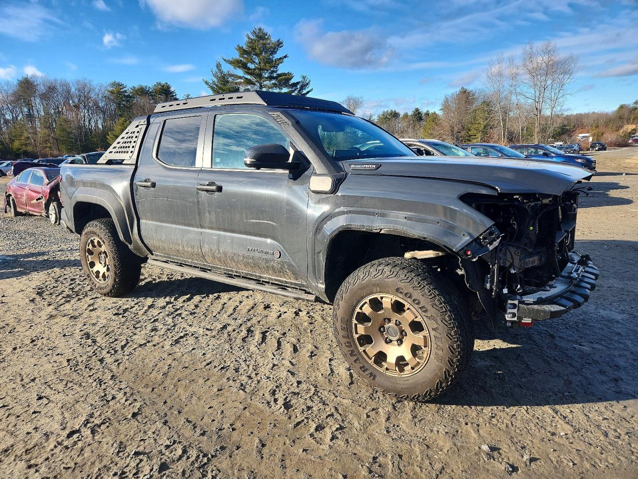 2025 TOYOTA TACOMA photo 4
