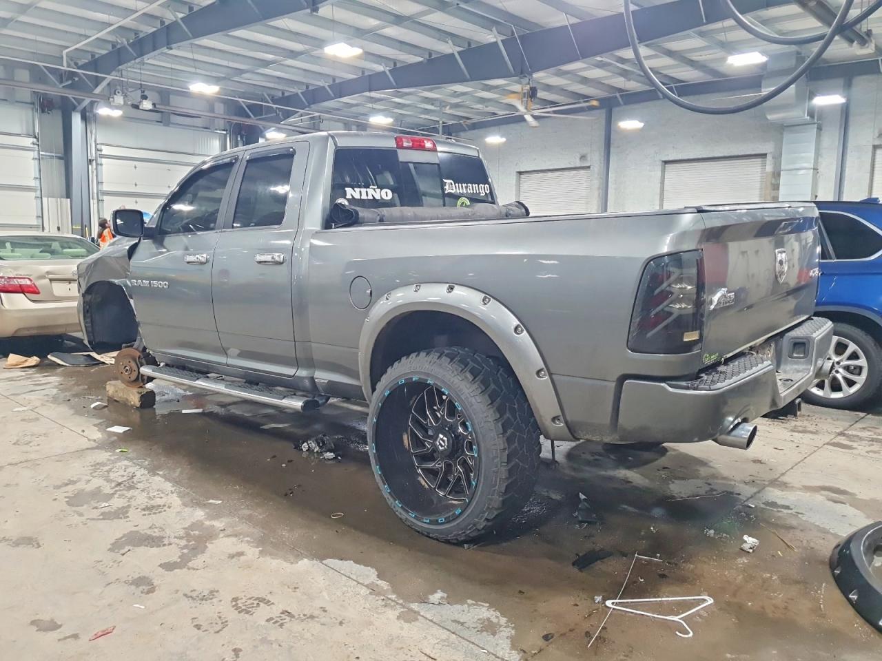 2011 DODGE RAM 1500 photo 2