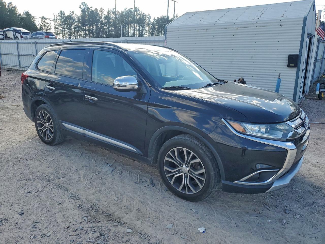 2016 MITSUBISHI OUTLANDER SE photo 4