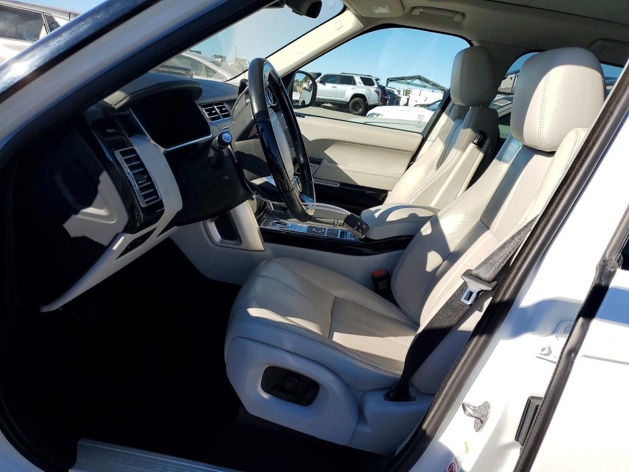 2017 LAND ROVER RANGE ROVER photo 7