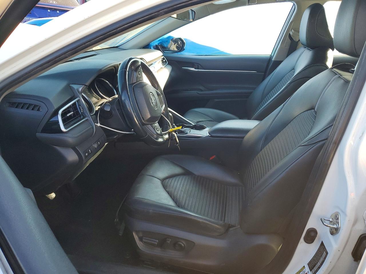 2018 TOYOTA CAMRY L photo 7