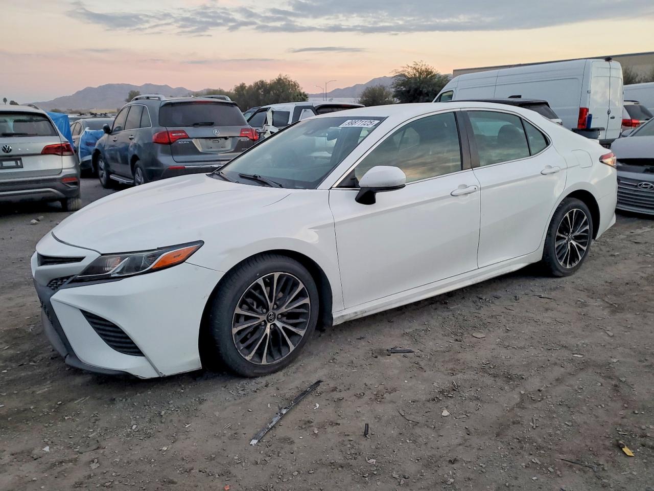 2018 TOYOTA CAMRY