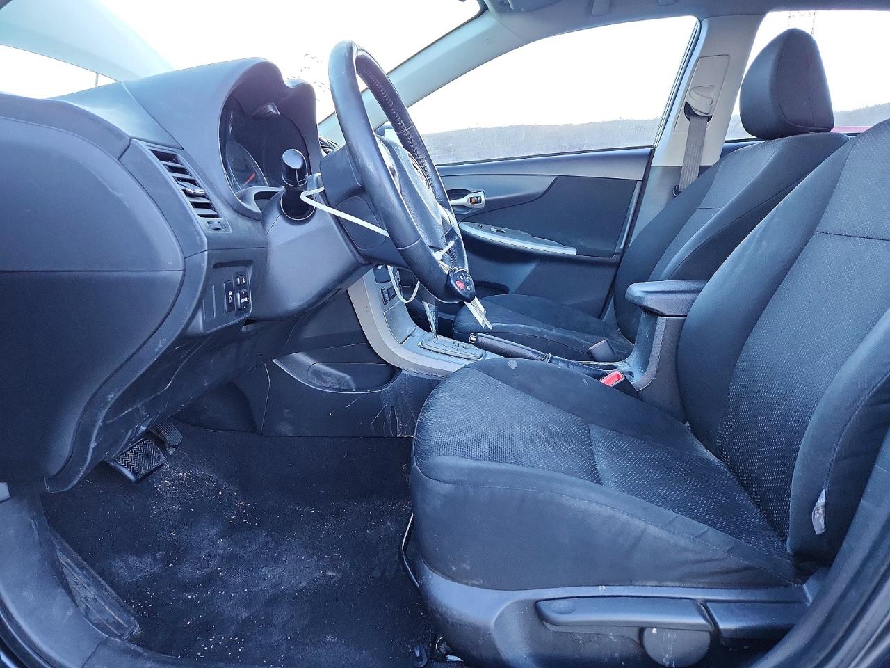 2010 TOYOTA COROLLA BASE photo 7