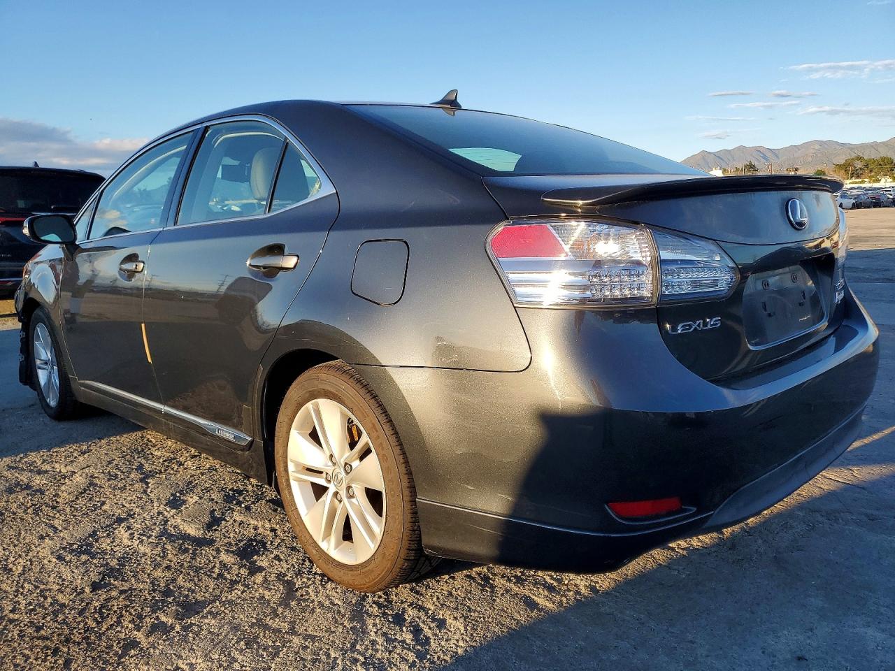 2011 LEXUS HS 250H photo 2