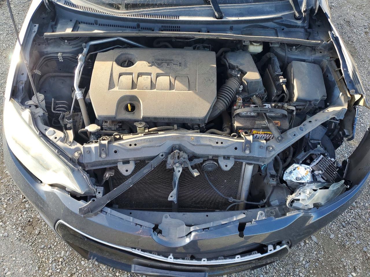 2015 TOYOTA COROLLA L photo 11