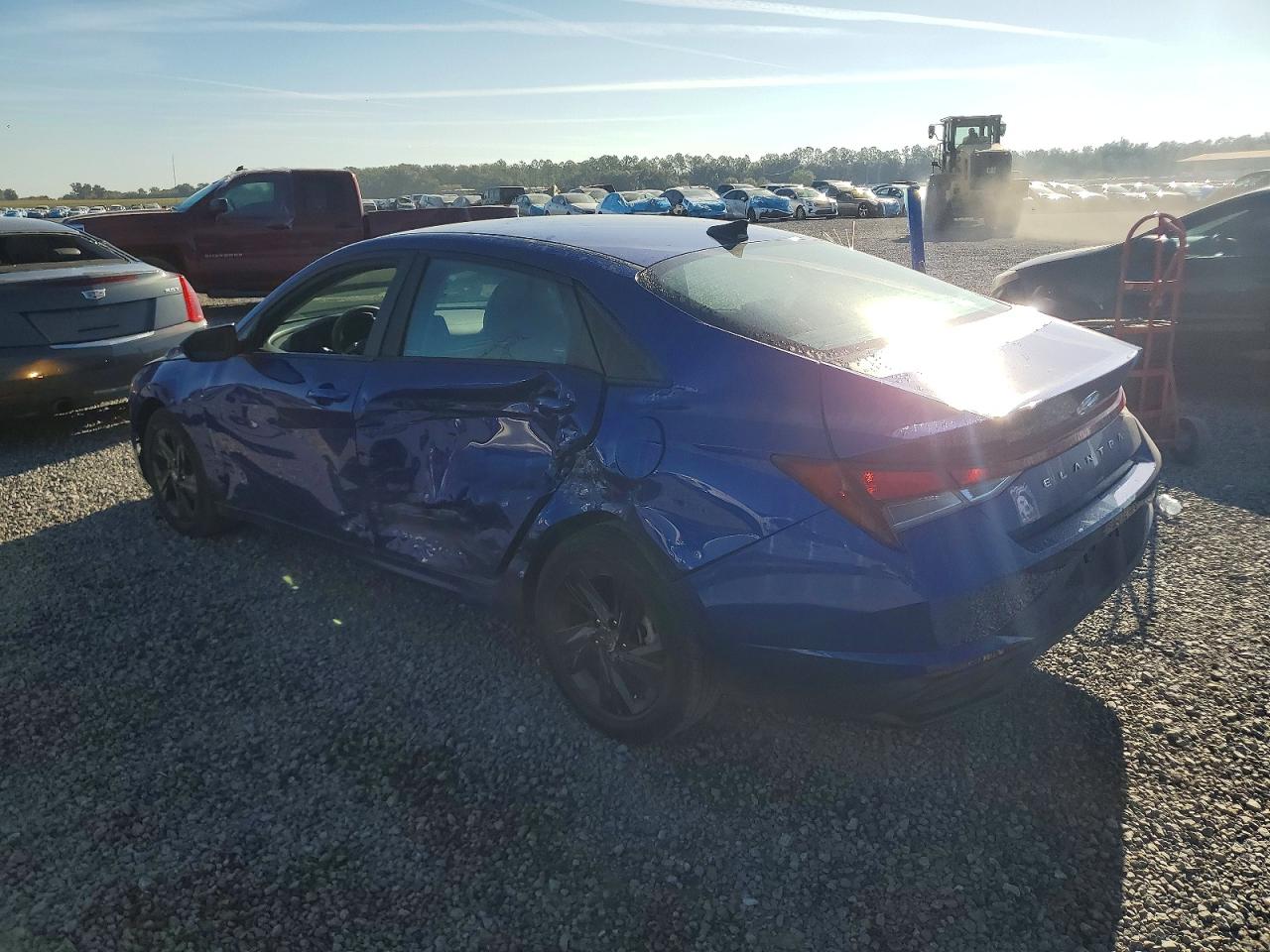 2022 HYUNDAI ELANTRA SEL photo 2