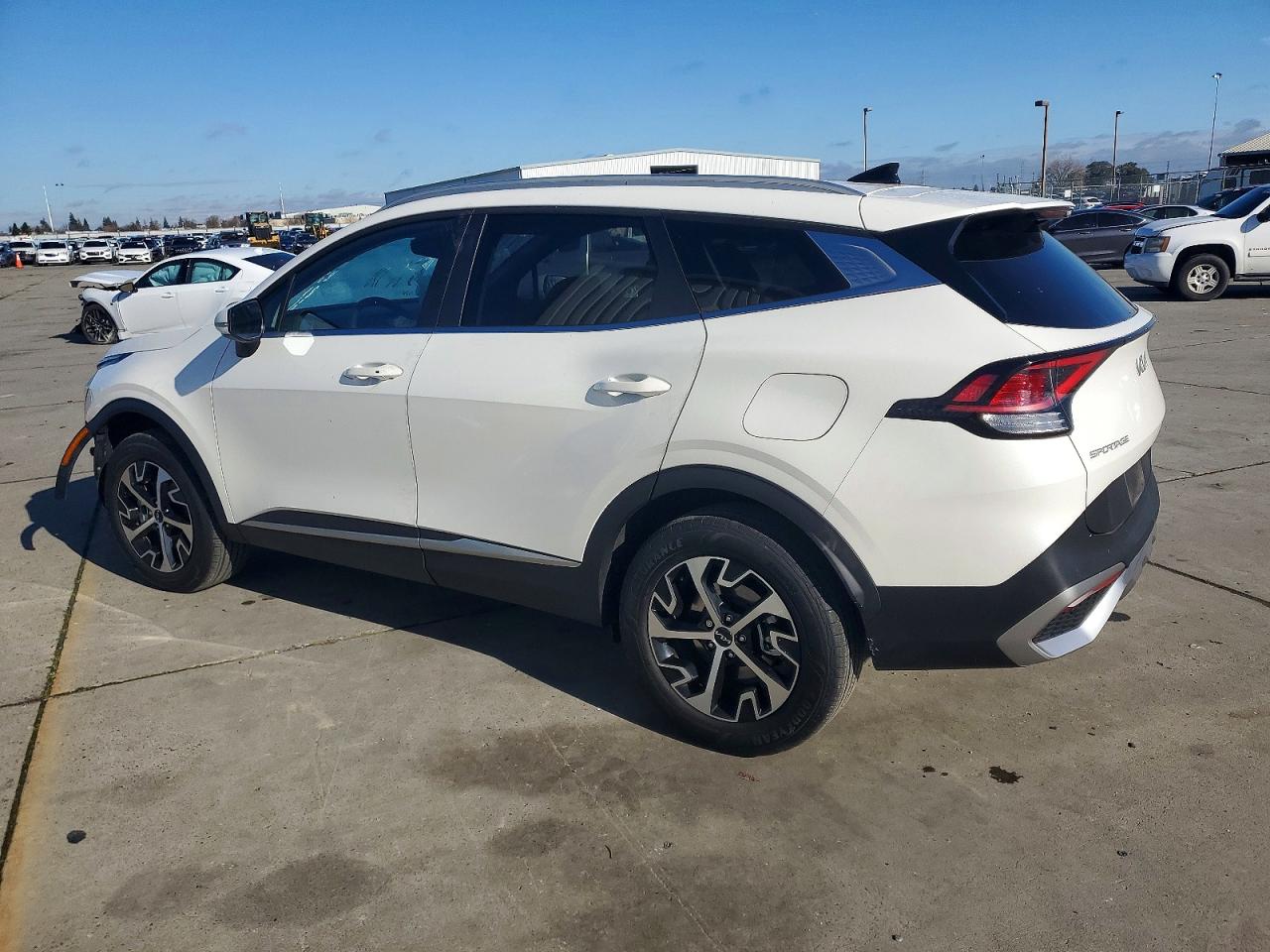 2025 KIA SPORTAGE EX photo 2