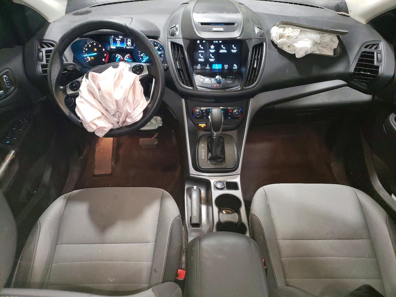 2016 FORD ESCAPE SE photo 29