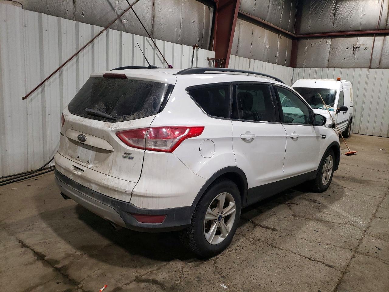 2016 FORD ESCAPE SE photo 9