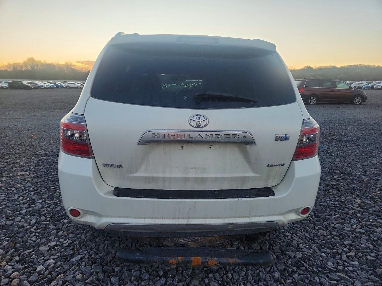 2010 TOYOTA HIGHLANDER HYBRID LIMITED photo 6