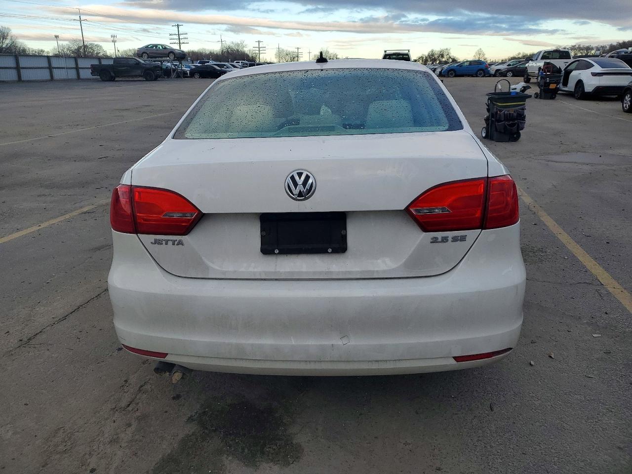 2012 VOLKSWAGEN JETTA SE photo 11