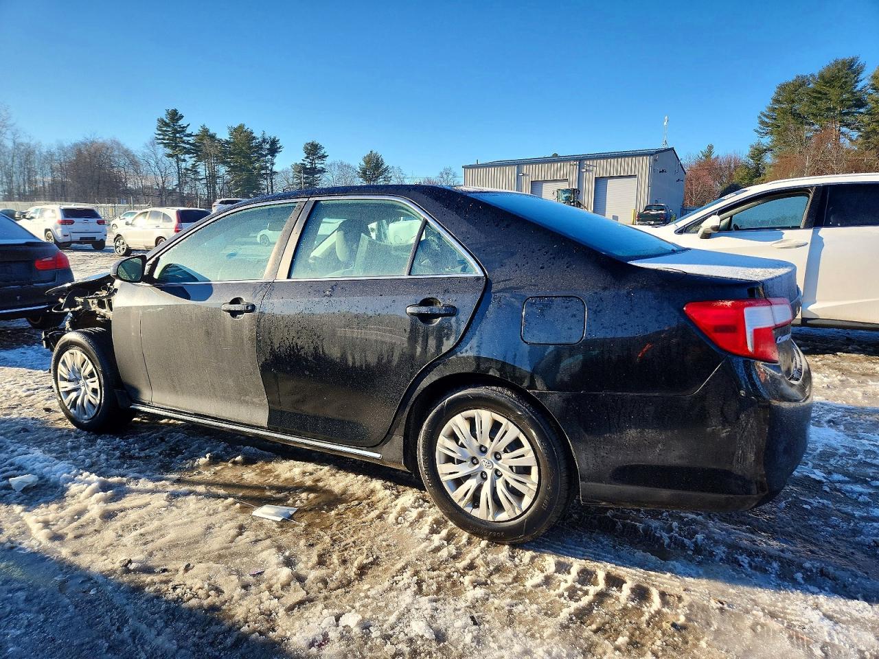 2014 TOYOTA CAMRY L photo 2