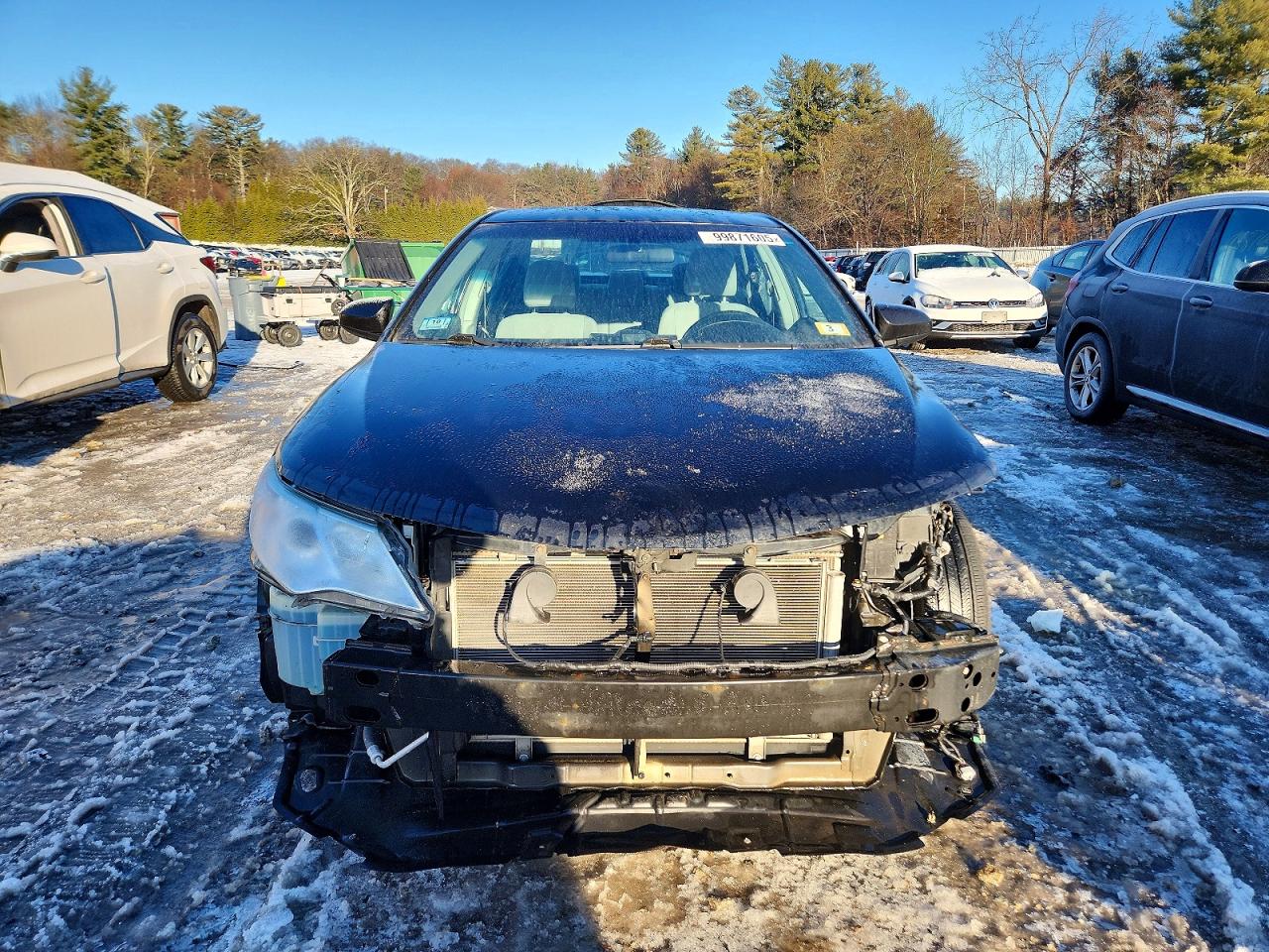 2014 TOYOTA CAMRY L photo 5