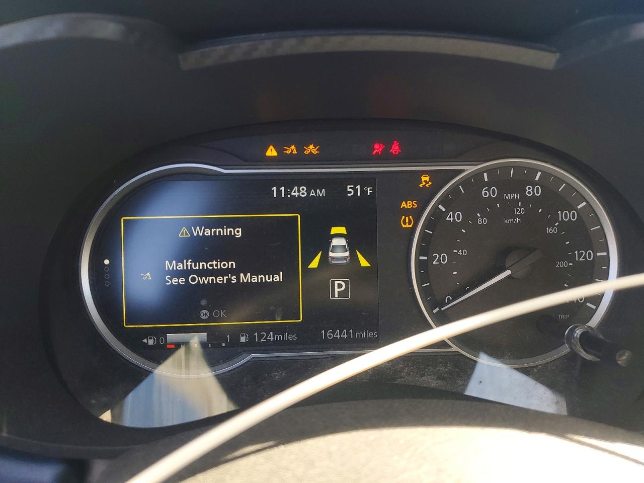 2025 NISSAN VERSA SV photo 9