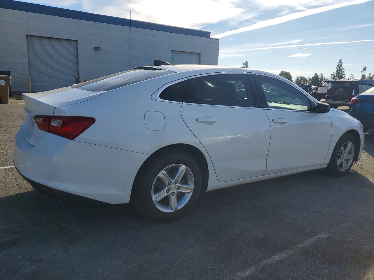 2020 CHEVROLET MALIBU LS photo 3