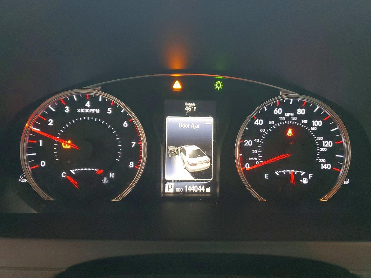 2015 TOYOTA CAMRY LE photo 9