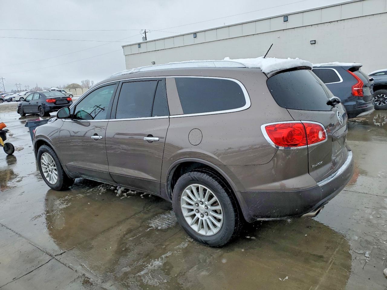 2010 BUICK ENCLAVE CXL photo 2