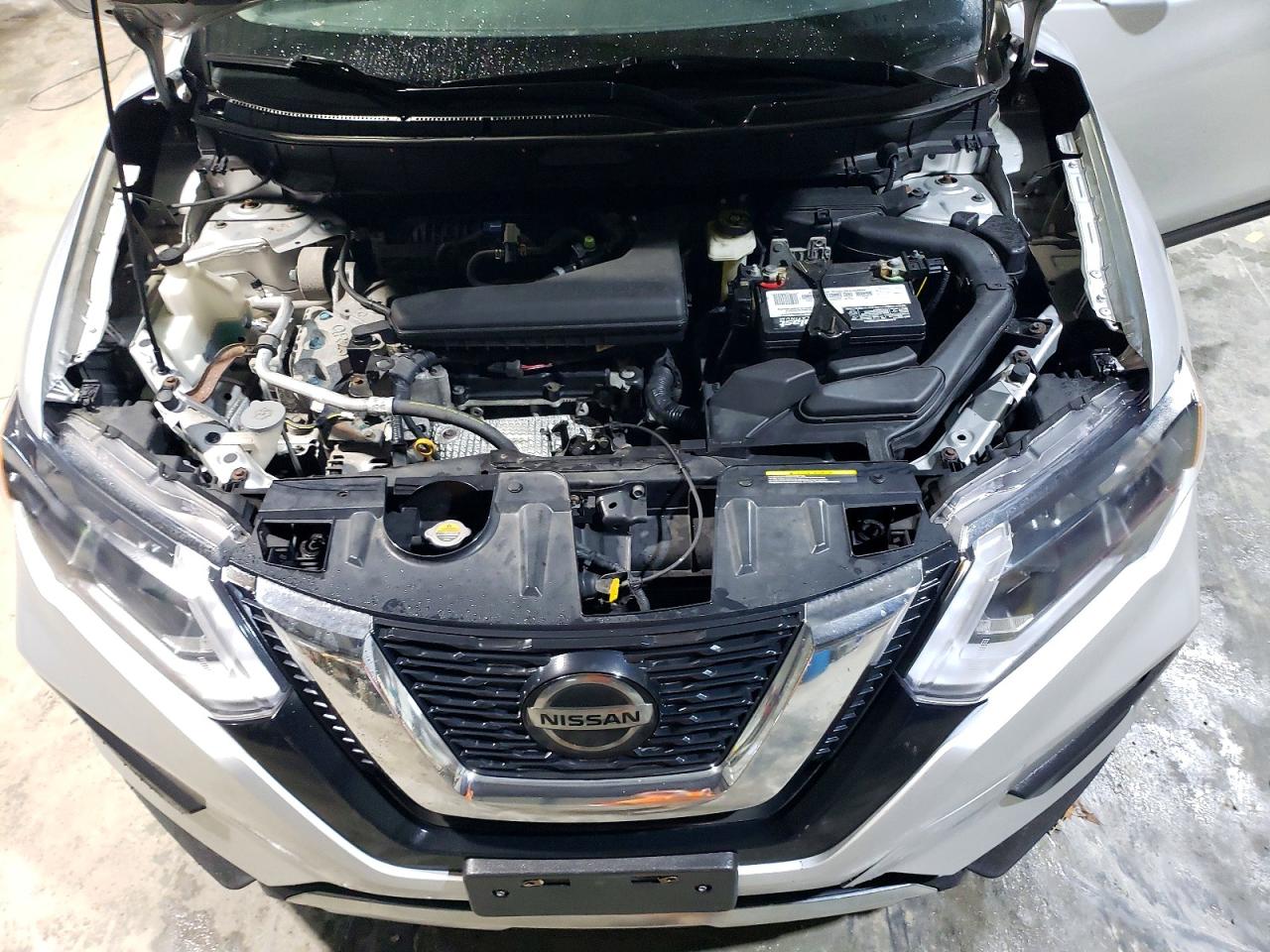 2018 NISSAN ROGUE S photo 12