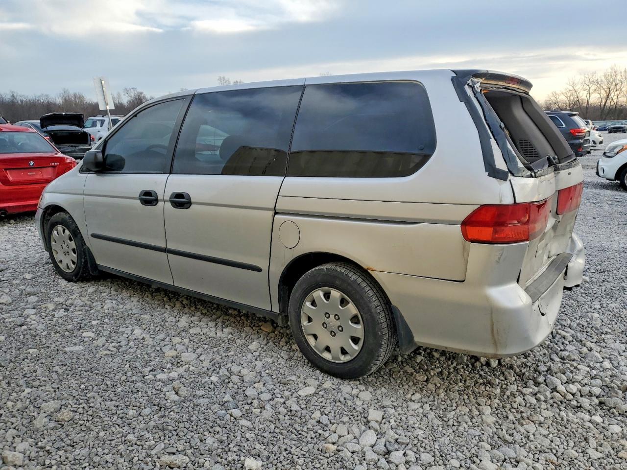 2001 HONDA ODYSSEY LX photo 2