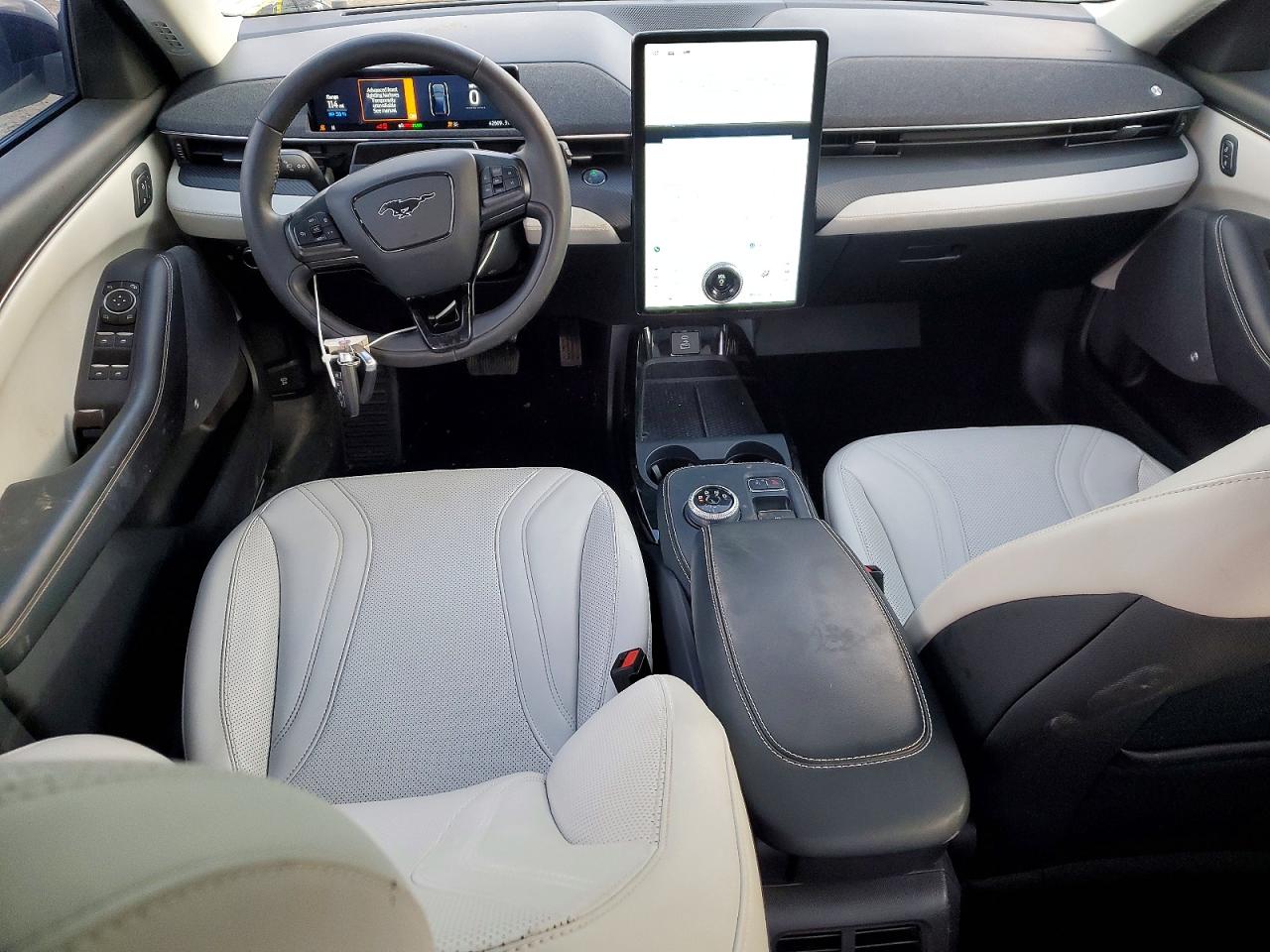 2021 FORD MUSTANG MACH-E PREMIUM photo 15