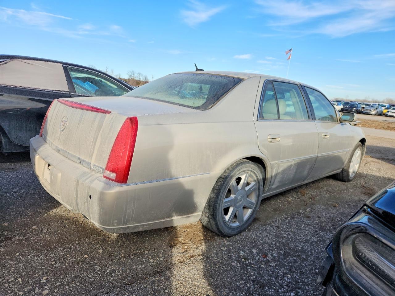 2007 CADILLAC DTS photo 5
