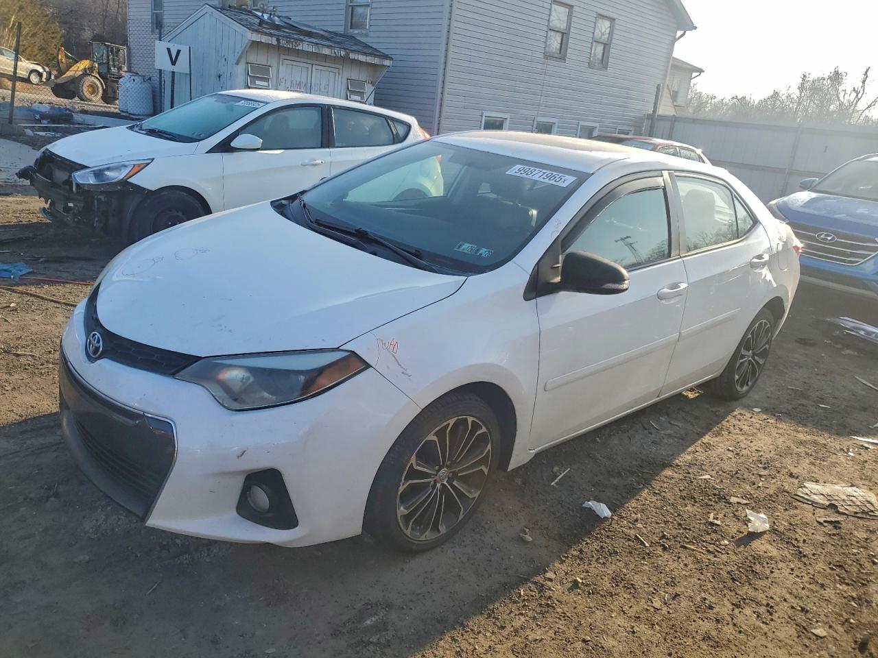 2016 TOYOTA COROLLA