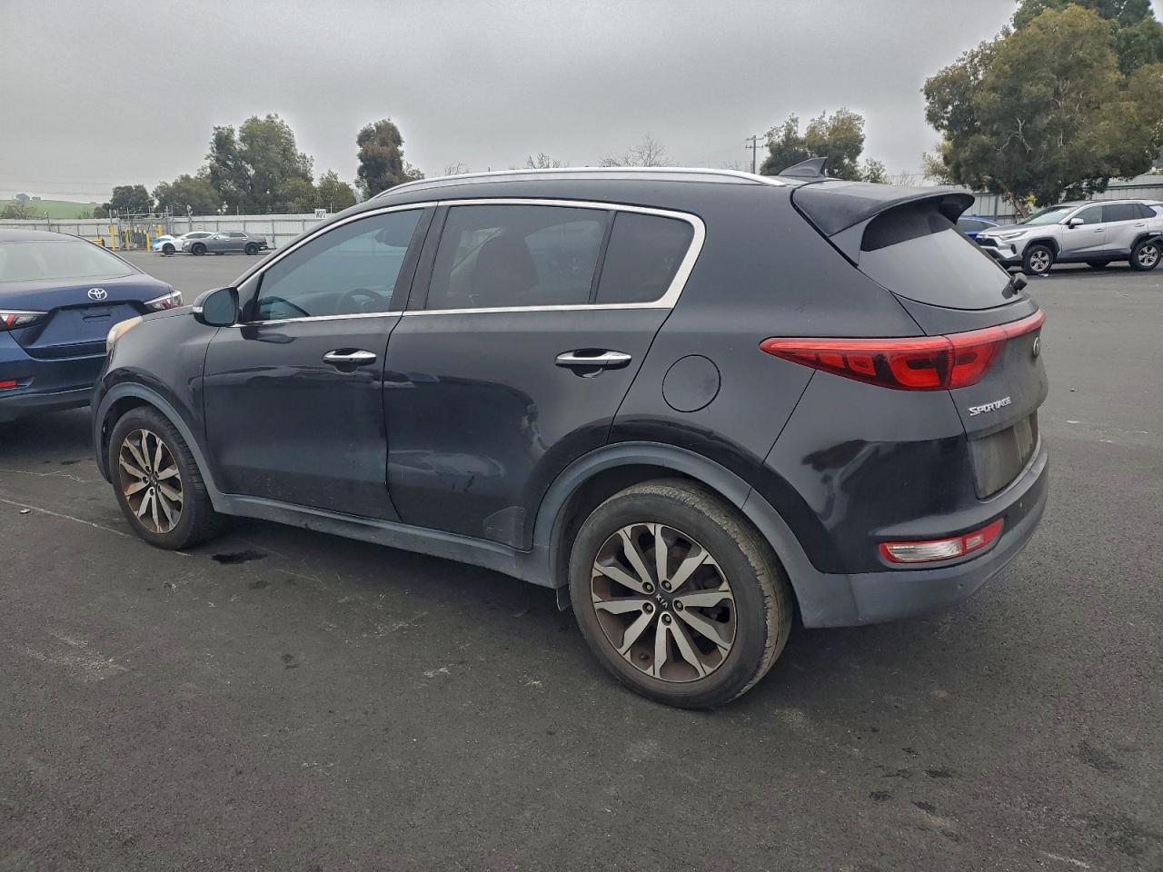 2017 KIA SPORTAGE EX photo 4