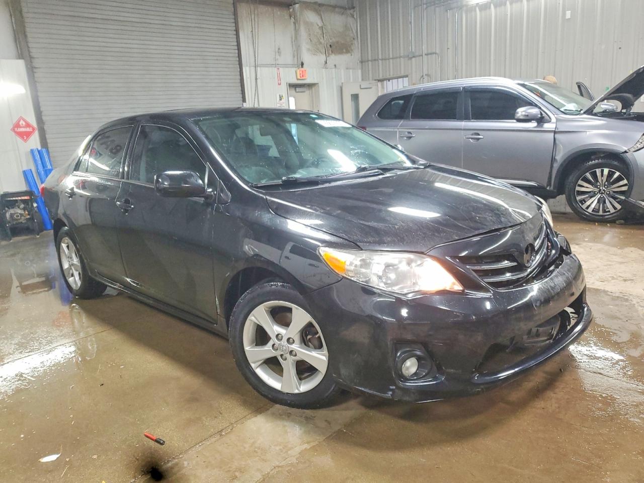2013 TOYOTA COROLLA LE photo 10