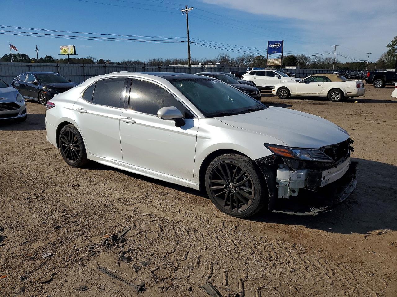 2021 TOYOTA CAMRY XSE photo 4