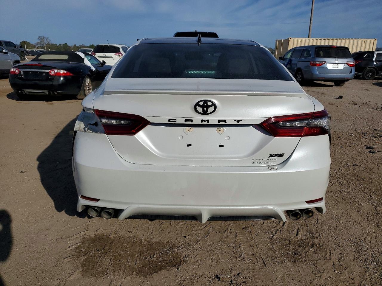 2021 TOYOTA CAMRY XSE photo 6