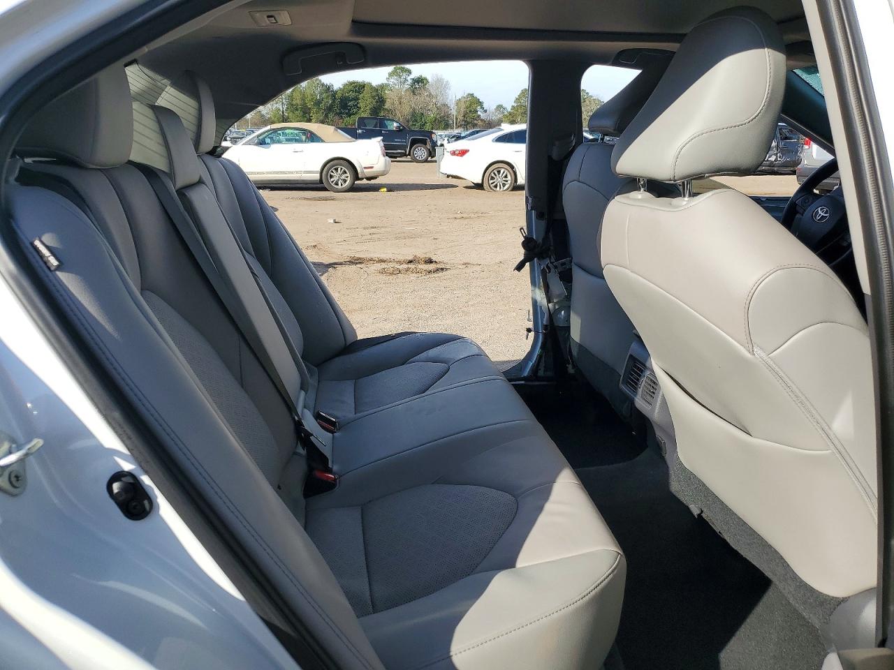 2021 TOYOTA CAMRY XSE photo 10
