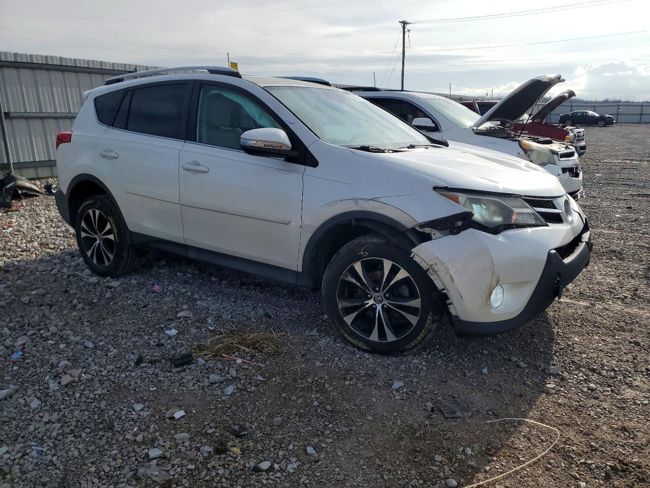 2015 TOYOTA RAV4 LIMITED photo 4