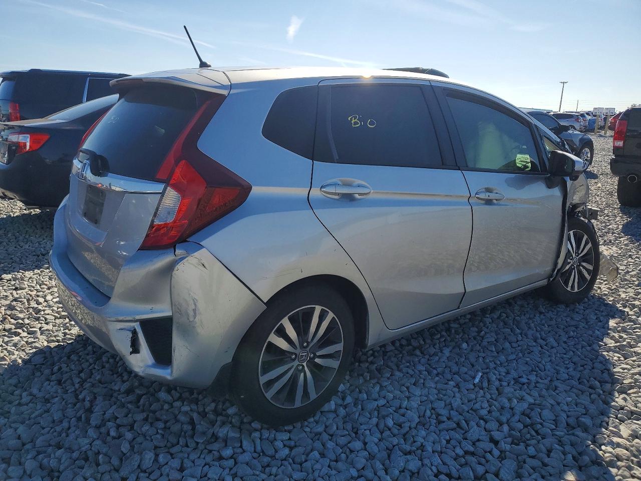 2015 HONDA FIT EX photo 3